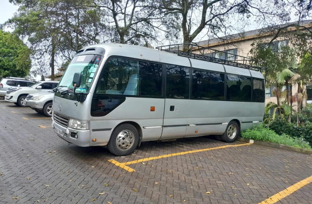 Group Tours & Safaris Car rental