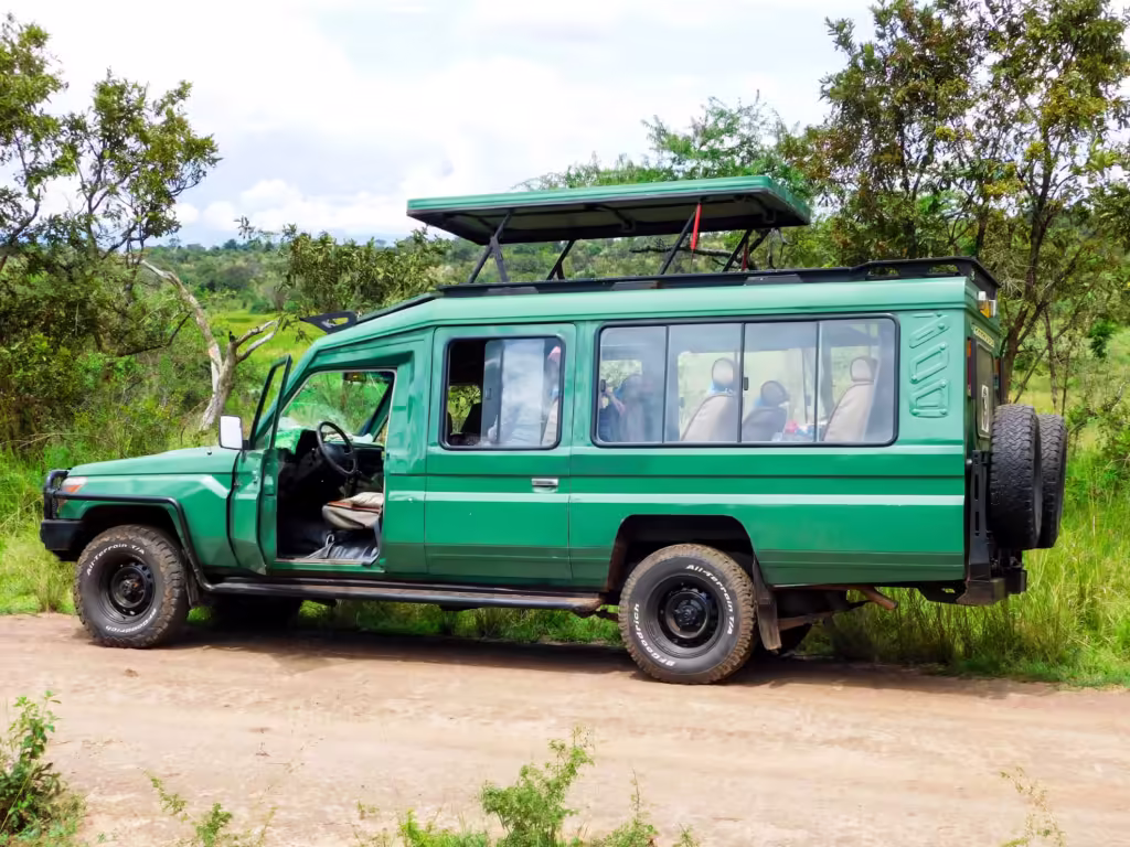 4×4 Safari Car Rental