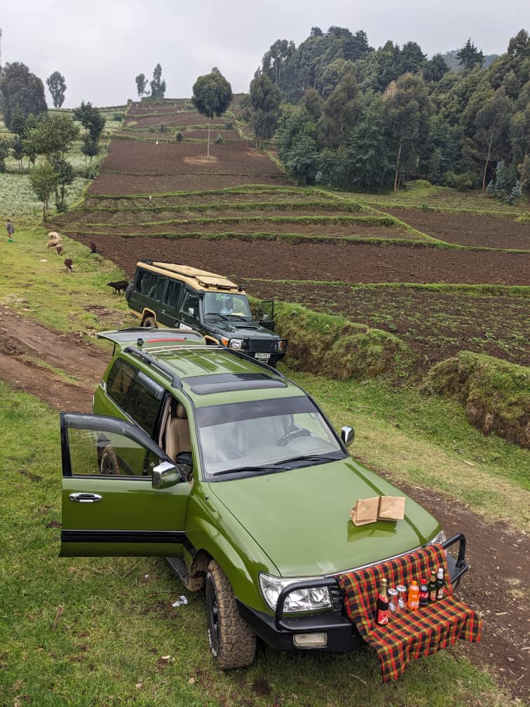 Safari Cars for Rent in Rwanda