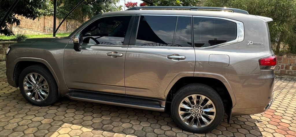 Toyota Land Cruiser Rental for Hire in Kigali
