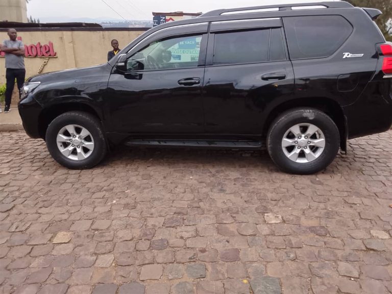 Reliable car hire Rwanda