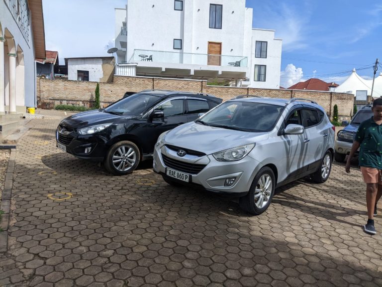 Location Voiture Rwanda Sans Chauffeur : Guide de Location 4x4