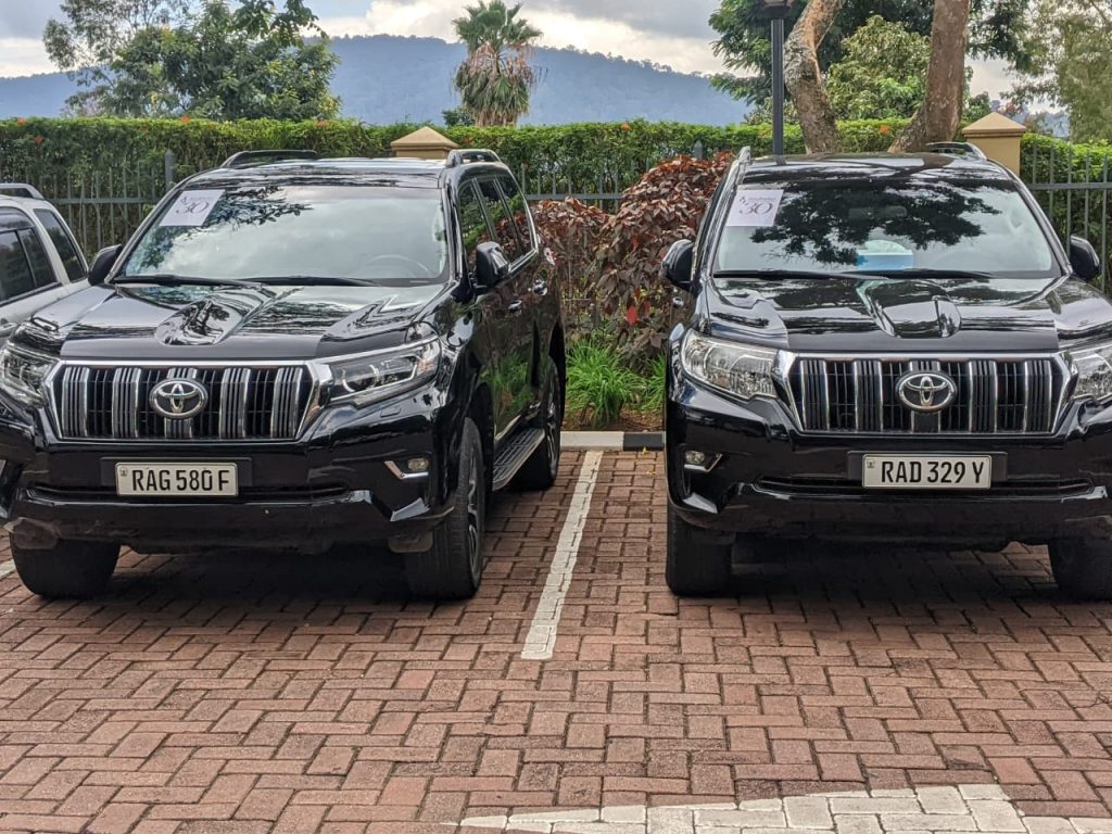 National park car rental Rwanda 4x4 safari vehicle